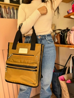 Mochila Luisa Caqui