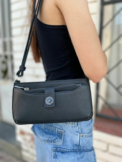 Bandolera Calvin negro - comprar online