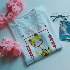 Remera MANEKI NEKO - comprar online