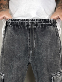 CALÇA JEANS CARGO PRETA AGACE - MARMORIZADA BLACK - Agacê Store
