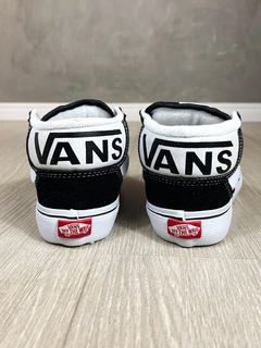 TENIS VANS KNU SKOOL MID BLACK WHITE - PRETO/BRANCO - Agacê Store