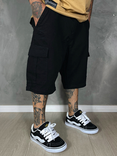CALÇA CARGO BLUNT QUE VIRA BERMUDA FENIX - PRETO - comprar online