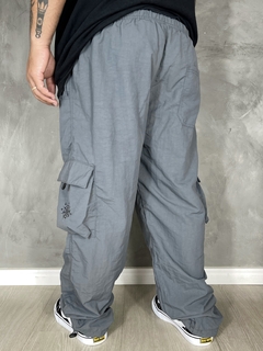 CALÇA CARGO POLIAMIDA / TACTEL AGACE WEAR SKOOL FIRE - CINZA na internet