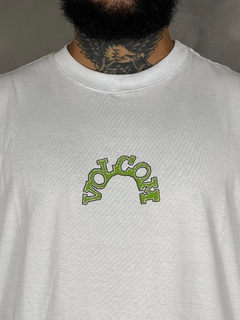 CAMISETA VOLCOM OVERSIZED COMFORT VOLMO - BRANCO na internet