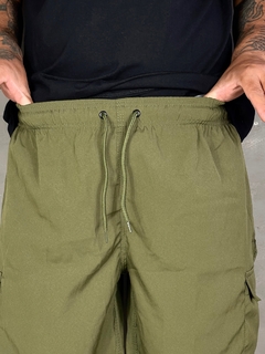 BERMUDA CARGO TACTEL AGACE - VERDE - Agacê Store