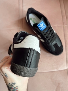 TENIS ADIDAS SAMBA OG - PRETO/BRANCO UNISSEX na internet