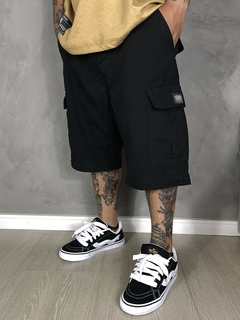 CALÇA CARGO BLUNT QUE VIRA BERMUDA FENIX - PRETO - Agacê Store
