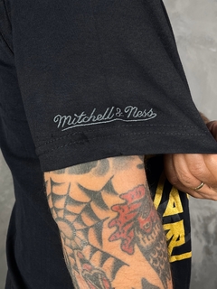 CAMISETA MITCHELL & NESS - LAKERS - HARDWOOD CLASSICS - comprar online