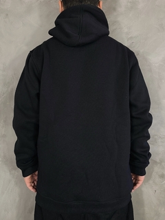 Imagem do MOLETOM BLUNT CANGURO PASTO - PRETO