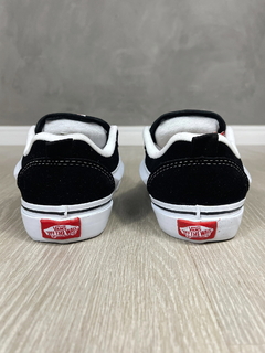 TENIS VANS KNU SKOOL BLACK TRUE WHITE - PRETO - comprar online