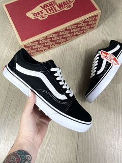 TENIS VANS OLD SKOOL - PRETO