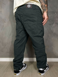 CALÇA INDEPENDENT SARJA REAT CONFORT GRIND PANT - VERDE ESCURO - loja online