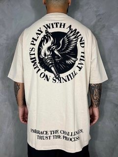 CAMISETA BLUNT ESPECIAL OVER FENIX - CREME