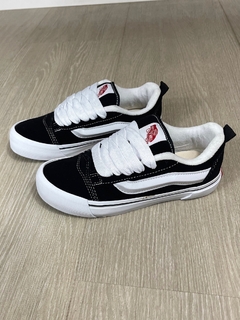 TENIS VANS KNU SKOOL BLACK TRUE WHITE - PRETO - comprar online