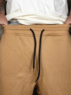 CALÇA DE MOLETOM JOGGER AGACE WEAR - CARAMELO na internet