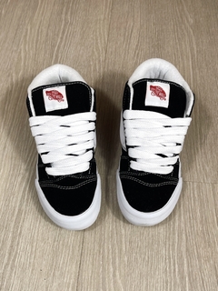 TENIS VANS KNU SKOOL MID BLACK WHITE - PRETO/BRANCO - loja online