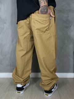 CALÇA RETA TUPODE LEISURE WORK - CARAMELO - loja online