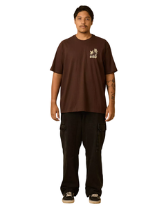 CAMISETA BLUNT PLUS-SIZE TUNE - MARROM na internet