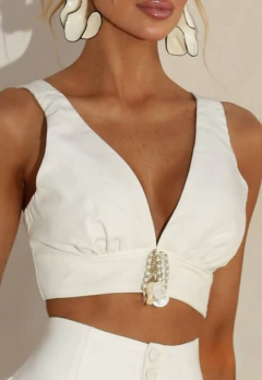 Cropped Regina na internet