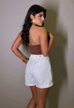 Shorts Victoria na internet