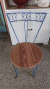 Imagen de Silla de hierro y asiento de pinotea, lista para usar. Firme.