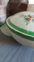 Imagen de Sopera inglesa con leve craquel y manchas 22 x 8 cm
