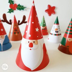 Santa Claus y ayudantes conos Imprimible. Decoración Navidad