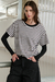 Remera niqui rayada gris en internet