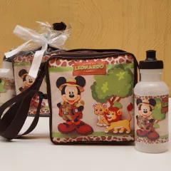 Kit lancheira + squeeze personalizado lembrancinha para festa de aniversário na internet