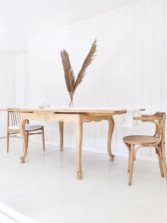 Mesa Provenzal ~Venecia~ - Imantata