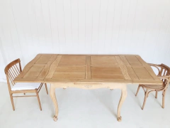 Mesa Provenzal ~Venecia~ en internet