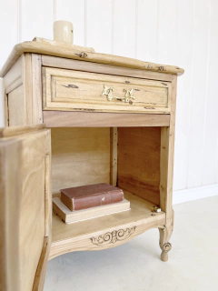 Mesita de Luz ~ Catalina ~ - comprar online