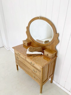 Cómoda Julia - Imantata