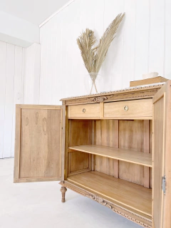 Vajillero ~Constantino~ en internet