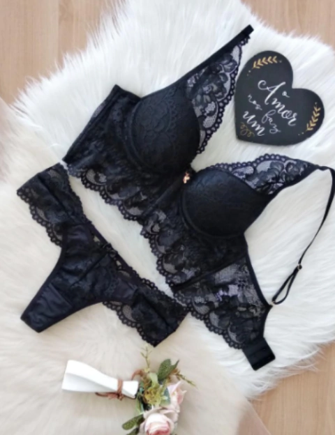 CONJUNTO LAURA CROPPED RENDADO COM BOJO - PRETO