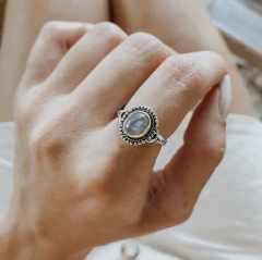 ANILLO CON PIEDRA LABRADORITA (PLATA 925)