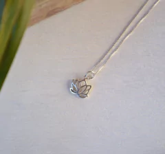 COLGANTE FLOR DE LOTO (PLATA 925) - comprar online