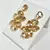 Brinco Cristais Abstratos Morganita (dourado)
