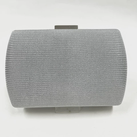 Bolsa Clutch Festa Arredondada de Tecido Prata - comprar online