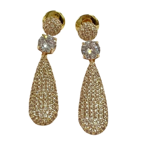 Brinco Gota com pedra redonda e cravação no dourado - comprar online