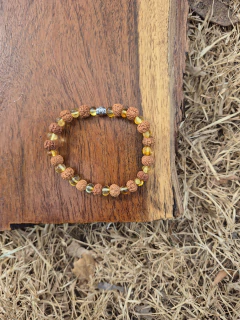 S. De rudraksha y ámbar