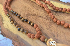 S. De Rudraksha y Ojo de tigre - comprar online