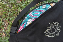 Riñonera flor de loto - comprar online