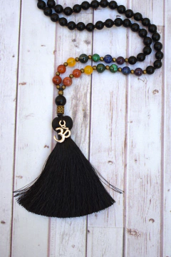 Ónix mate ( sintético) 6 mm con cristales de los 7 chakras - comprar online