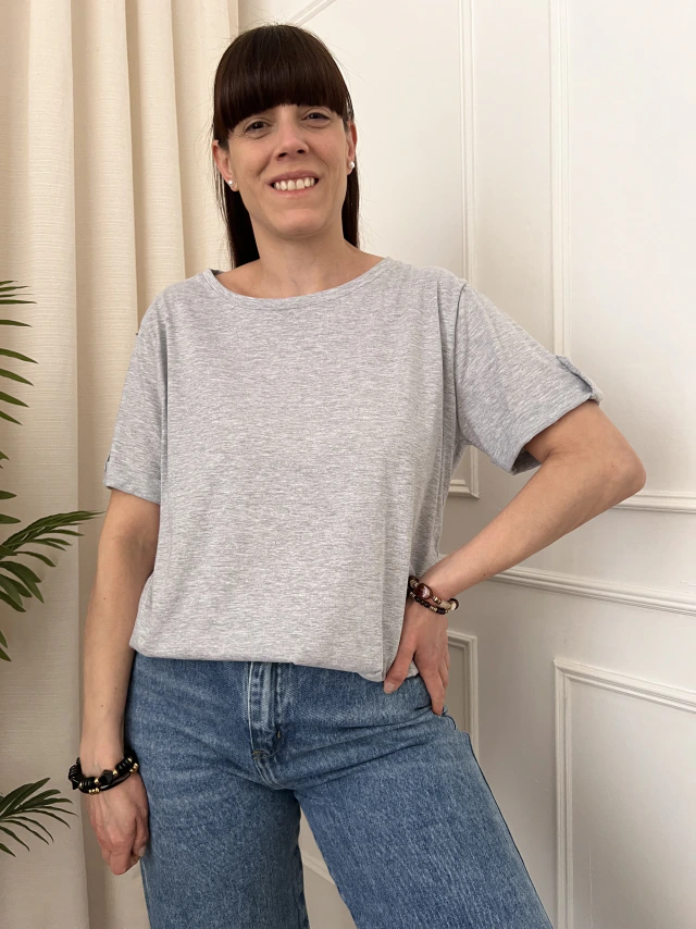 Remera Luna Gris - Comprar en Paloma Clothes