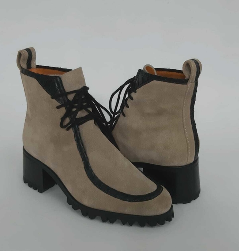 MODELO 65901 CAMURÇA GINGER / PYTHON PRETO