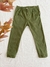 Pantalón Tawau verde, con elástico en cintura y en puño