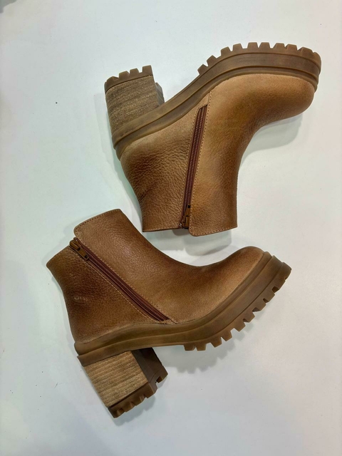 Bota Doble cierre YUK - comprar online