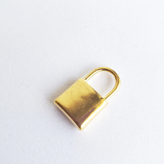 Pingente Mini Cadeado - comprar online