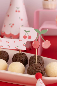 TOPPERS DE DOCES/CUPCAKES CEREJAS ROSA na internet
